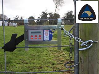 Batt-Latch Pipe Gate Adapter